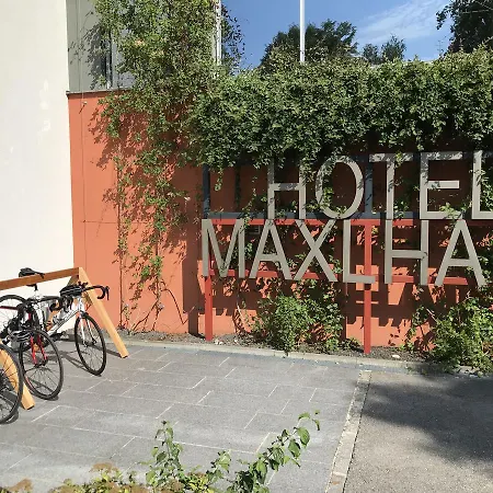 Gasthof Maxlhaid Мини-отель 3*