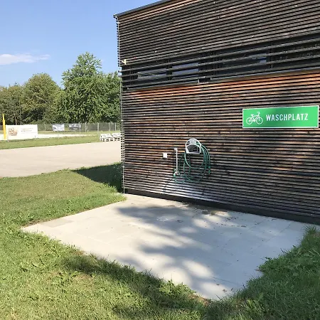 Gasthof Maxlhaid Мини-отель Вельс